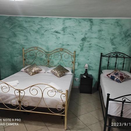 Valenti Bed & Breakfast คาตาเนีย ภายนอก รูปภาพ