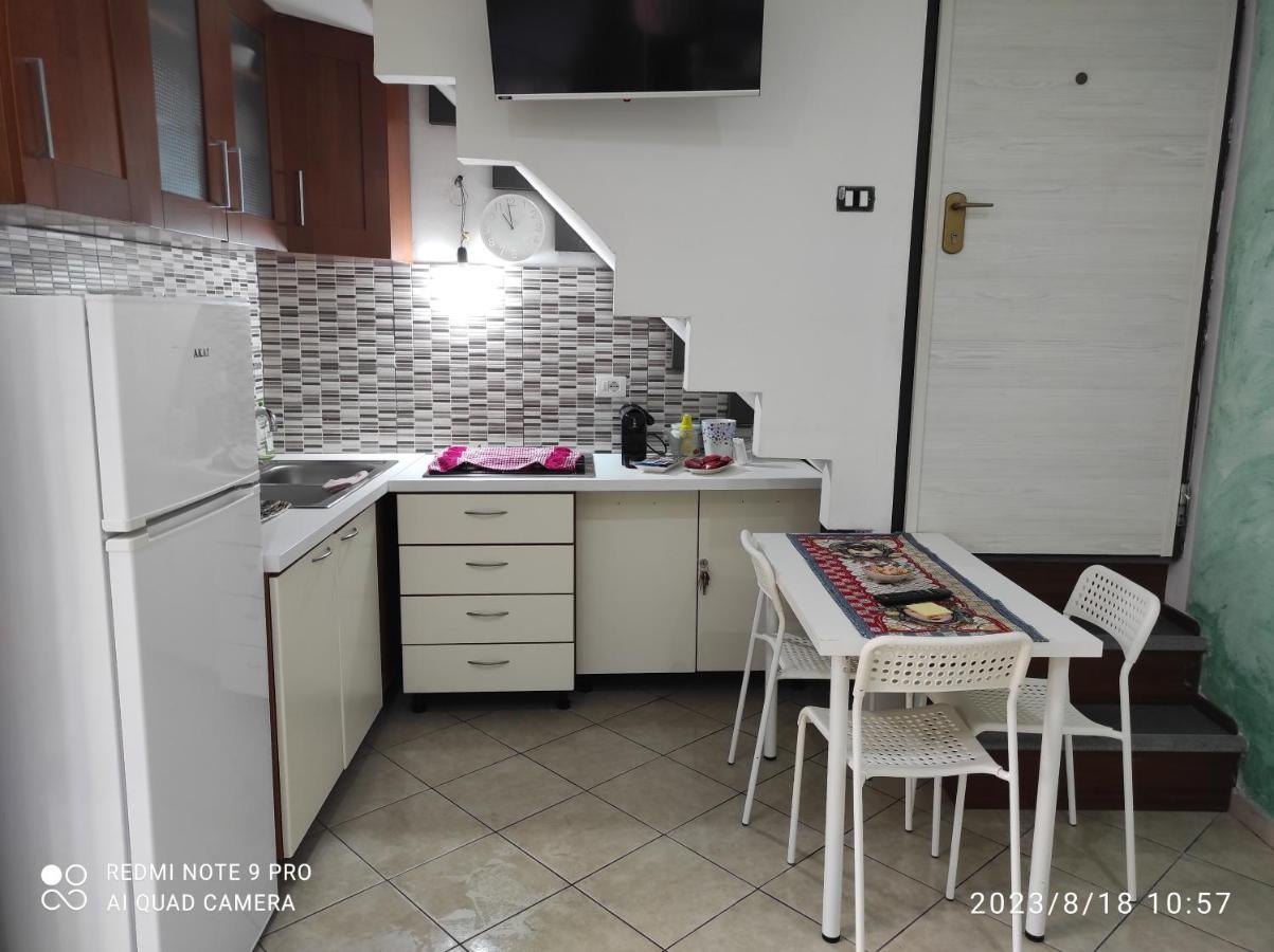 Valenti Bed & Breakfast คาตาเนีย ภายนอก รูปภาพ